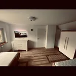 בית אירוח Haus Am Sandhuegel לינגן