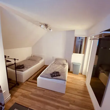 Проживание в семье Haus Am Sandhuegel *